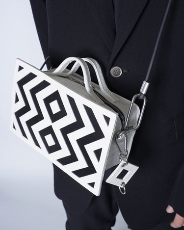 [in・stru(men-tal).]<br>DENIM BAGGY PANTS