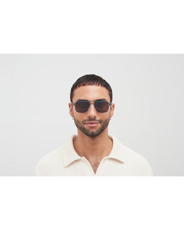 -Alate delivery- [Mykita]<br>Riku
