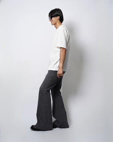 【TAAKK】<br>TAPE EMBROIDERED T-SHIRT