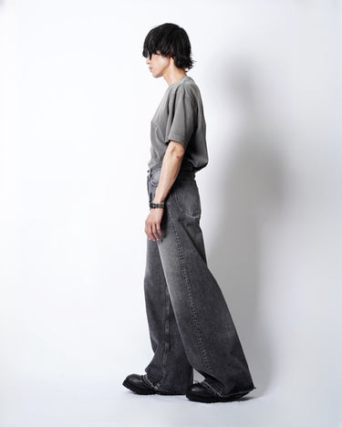 [Masu]<br>"Masu Boys" Emblem Baggy Jeans