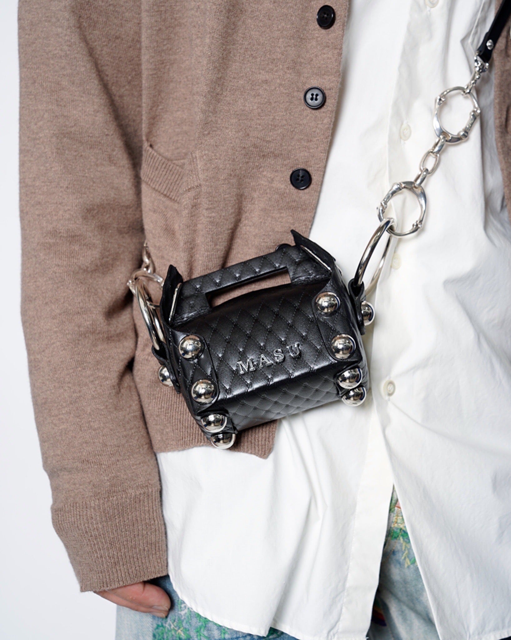 masu ケーキバッグ MASU(エムエーエスユー)のLEATHER CAKE MINI BAG WHITE(バッグ