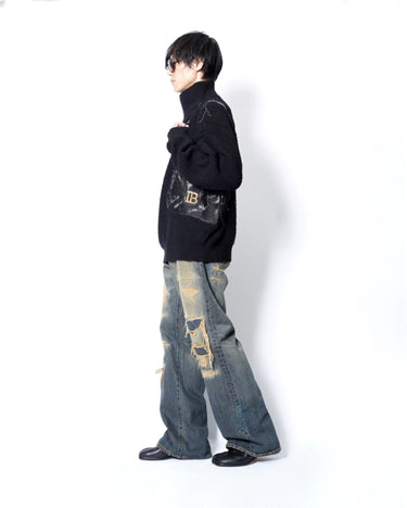 8.15(sat) 10:00 Launch<br>【doublet】<br>TROMPE L’OEIL EMBROIDERY HALF ZIP KNIT