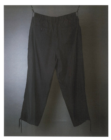 受注生産アイテム<br>期間限定受注受付中(7月31日～8月2日まで)<br>【kiminori morishita】<br>Silk Cotton Twill Garment-Dyed Pants