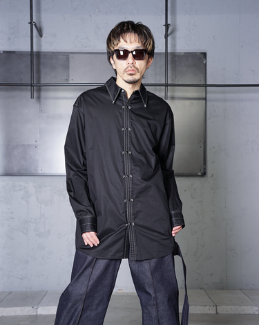 LEMAIRE】EMBELLISHED METAL SHIRT -LIGHT COTTON SATIN--Amanojak. LEMAIRE】EMBELLISHED METAL SHIRT -LIGHT COTTON SATIN--Amanojak.