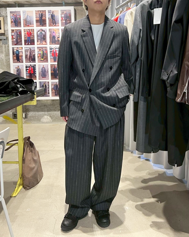 26AW予約受付中<br>【OVERCOAT】<br>5 Tuck Trouser in Wool Pinstripe