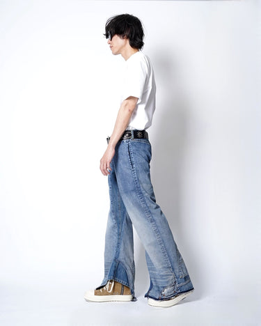 -25SS Acceptance of reservations-<br>[JUNYA WATANABE Man]<br>× Levi's Deconstraction Flare Denim Pants