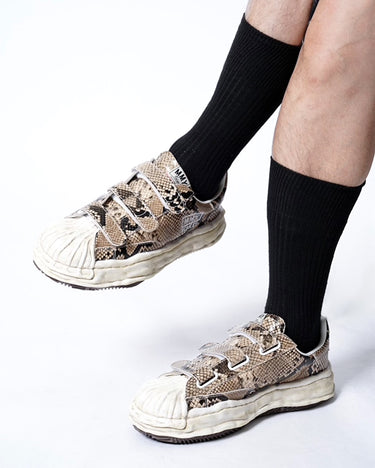 【Maison MIHARA YASUHIRO】<br>"BLAKEY" original sole  printed python leather Low-Top sneaker
