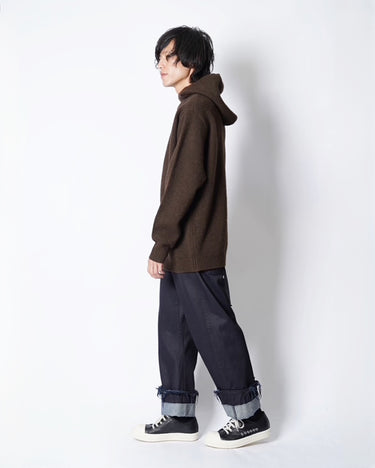 【walenode】<br>INNOCENT YAK STAND HOODIE SWEATER