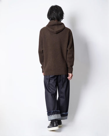 【walenode】<br>INNOCENT YAK STAND HOODIE SWEATER