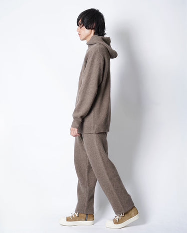 【walenode】<br>INNOCENT YAK STAND HOODIE SWEATER
