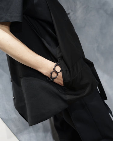 [TAKAHIROMIYASHITA THESOLOIST.]<br>Bone Shaped<br>carabina bracelet. -L-