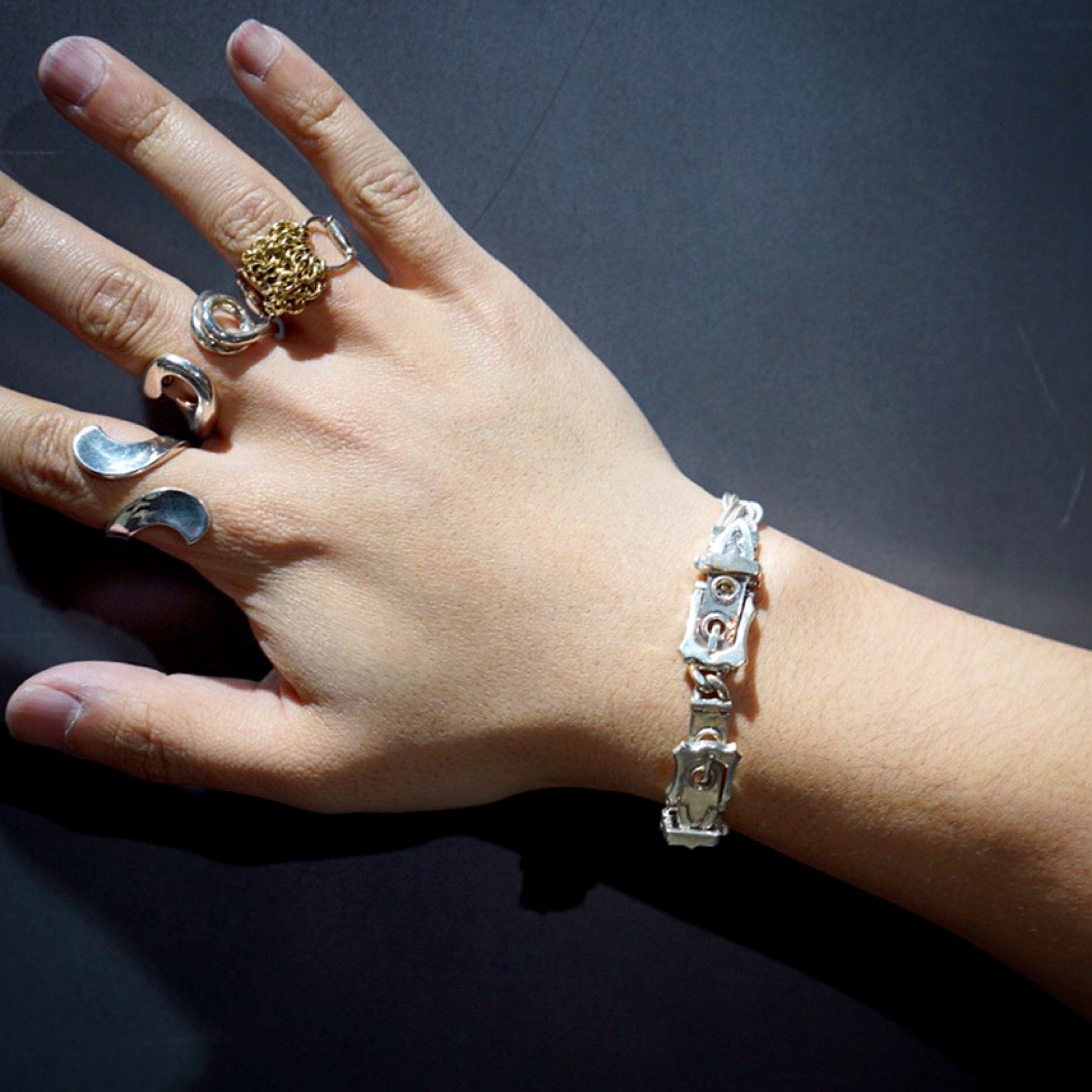GARDEN OF EDEN-SAFETY PIN WIDE RING-Amanojak